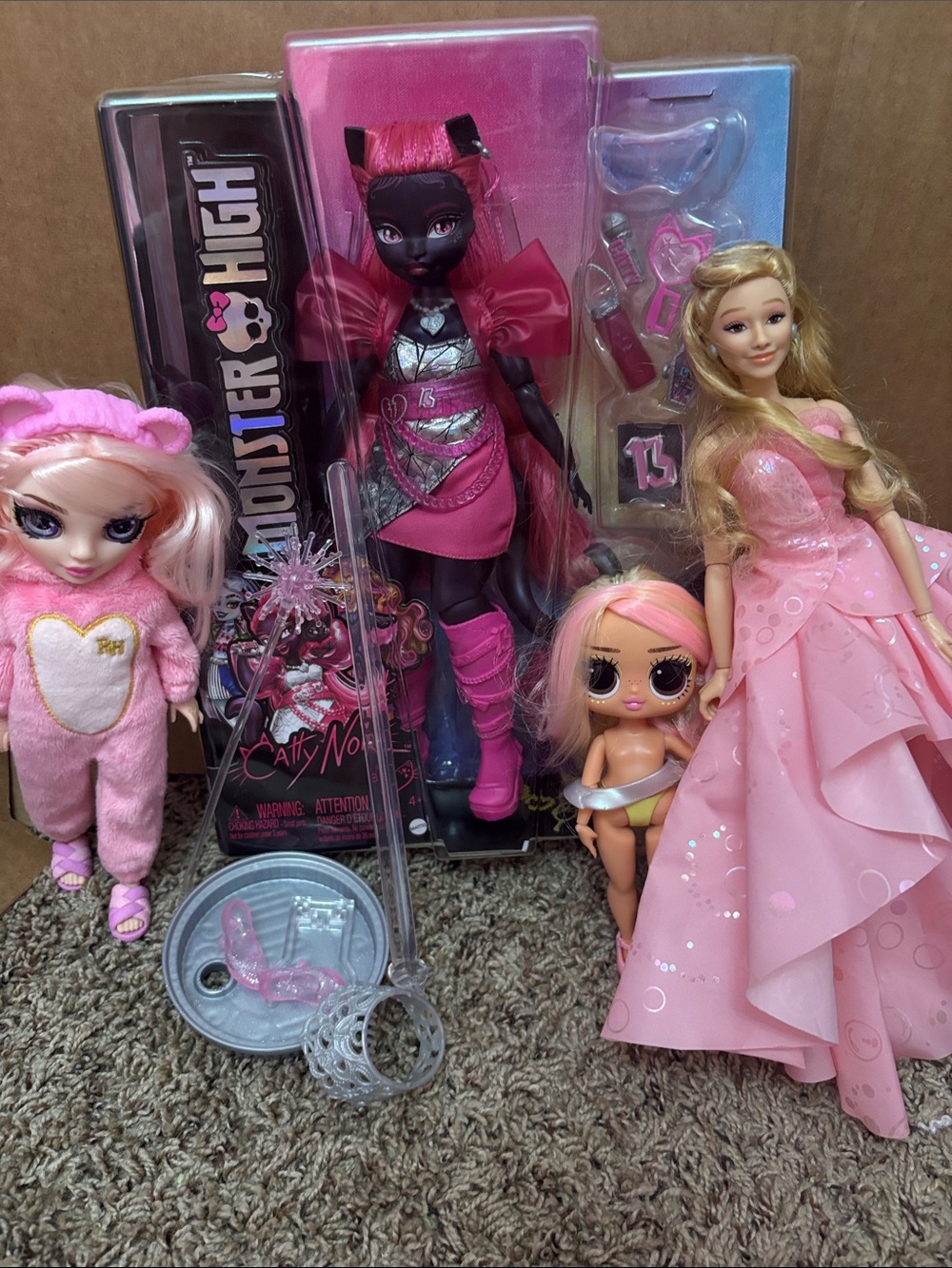 monster high catty noir nib + rainbow high girls doll lot